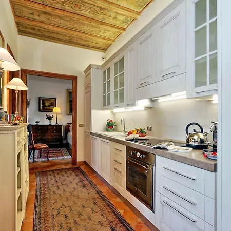 Treasurerome Daphne Terrace Apartment