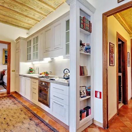 Apartment Treasurerome Daphne Terrace Rom