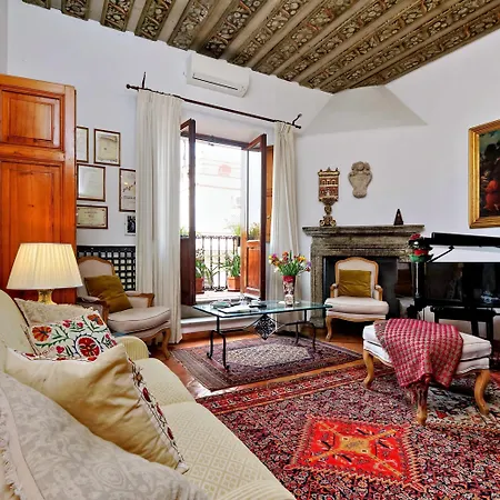Apartment Treasurerome Daphne Terrace Rom