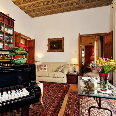 Treasurerome Daphne Terrace * Rom