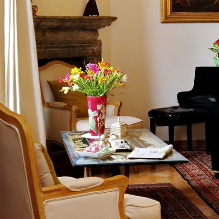 Treasurerome Daphne Terrace Apartment